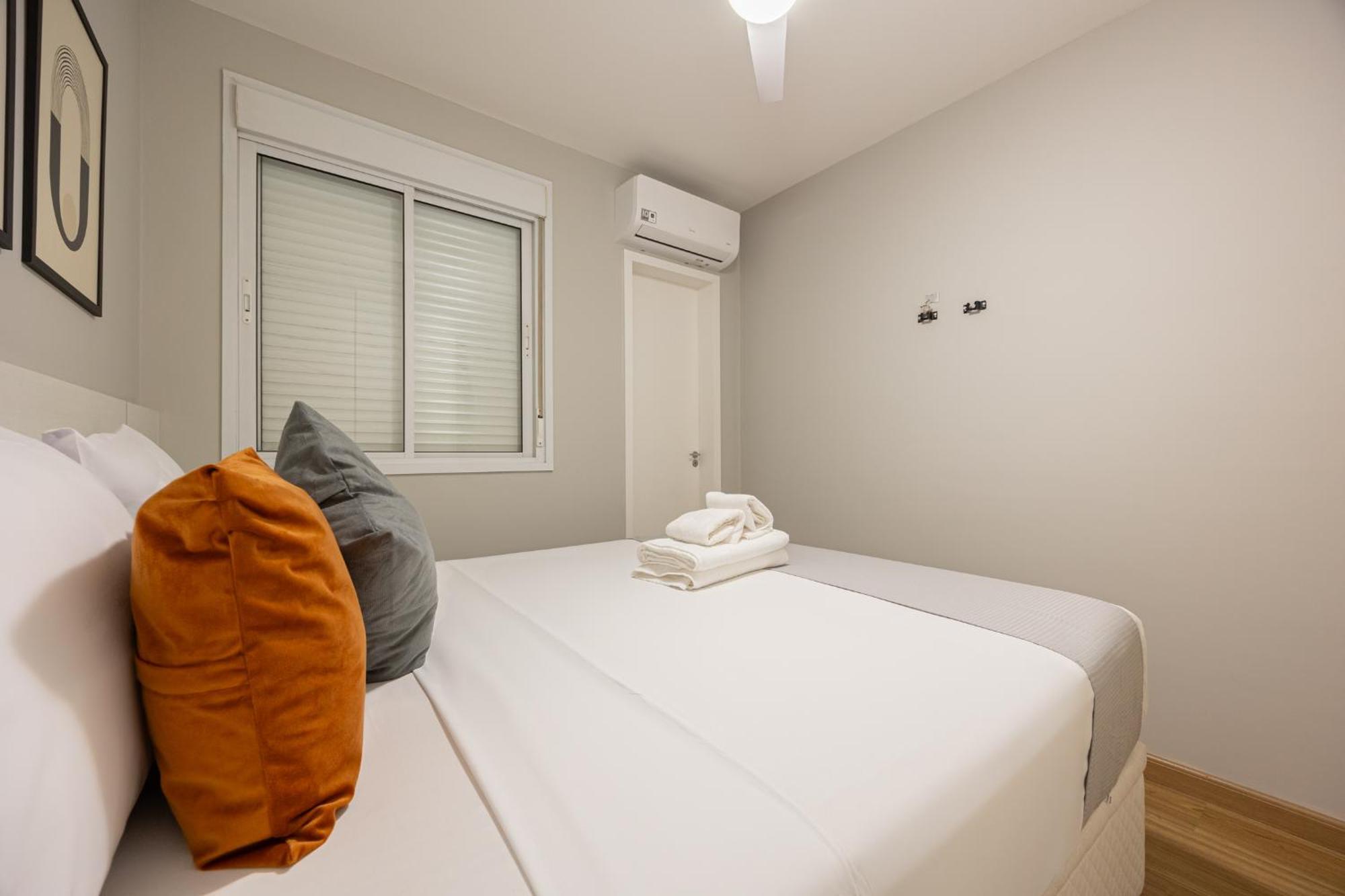 Easy Star - Belo Apto C/ 2 Quartos, Vaga E Varanda Na Paulista - Np01i Apartamento